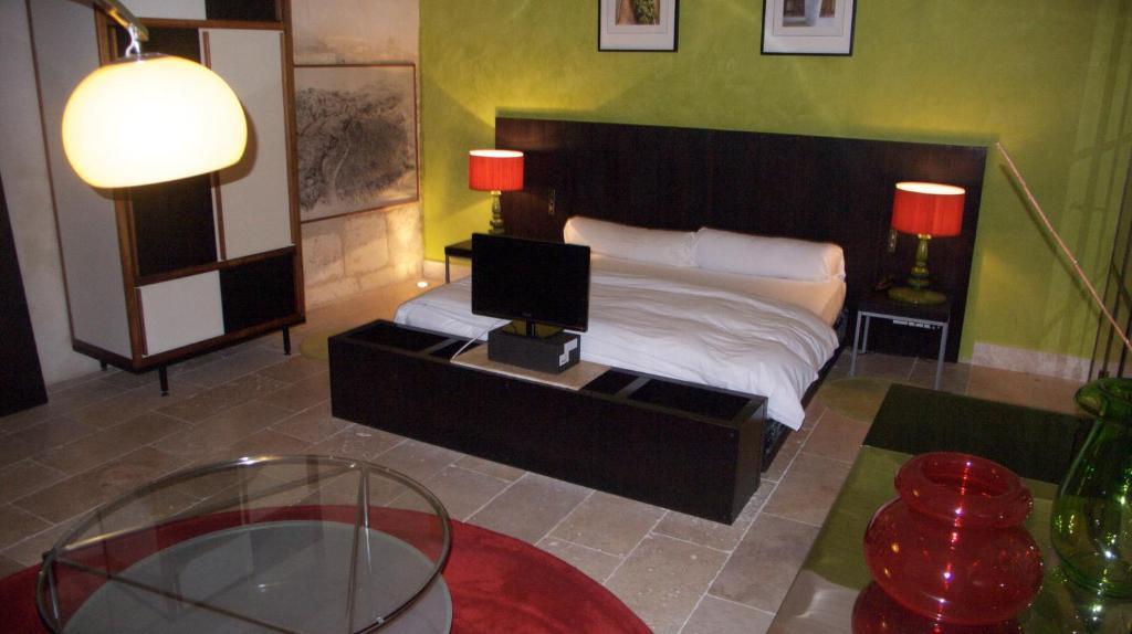 Hotel Saint Trophime Arles Kamer foto